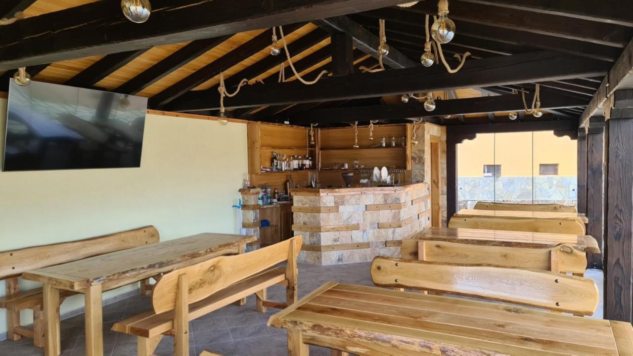 Guesthouse Nefertiti สโมลยัน ภายนอก รูปภาพ