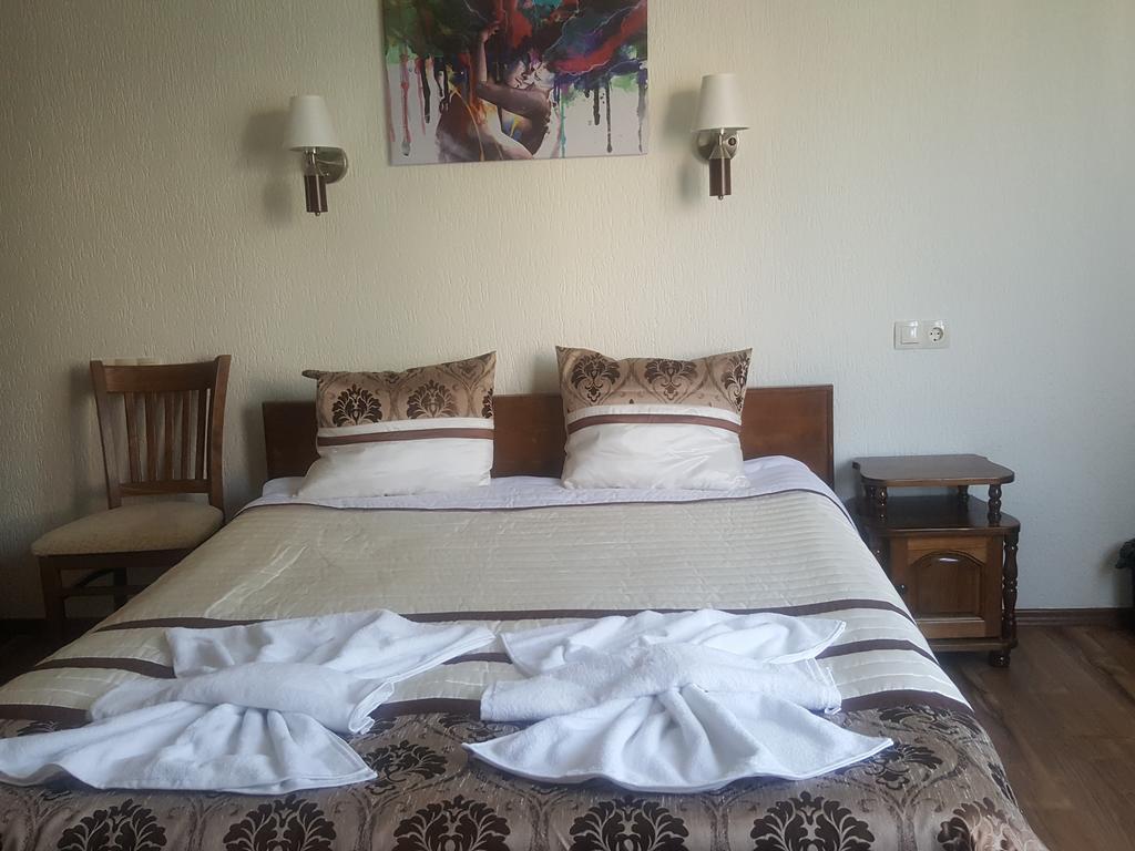Guesthouse Nefertiti สโมลยัน ภายนอก รูปภาพ