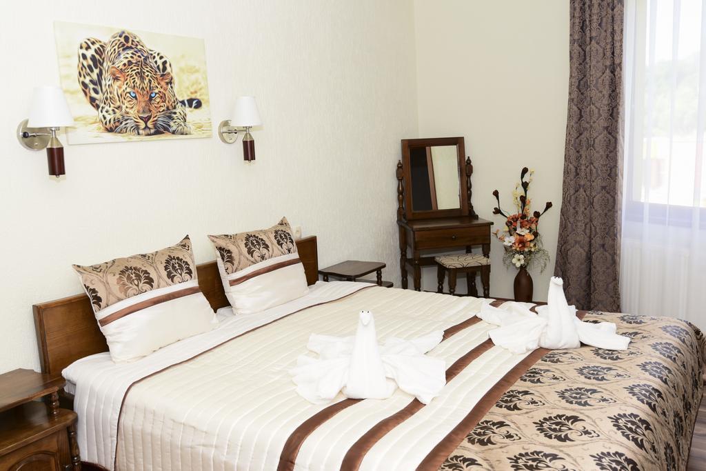 Guesthouse Nefertiti สโมลยัน ภายนอก รูปภาพ