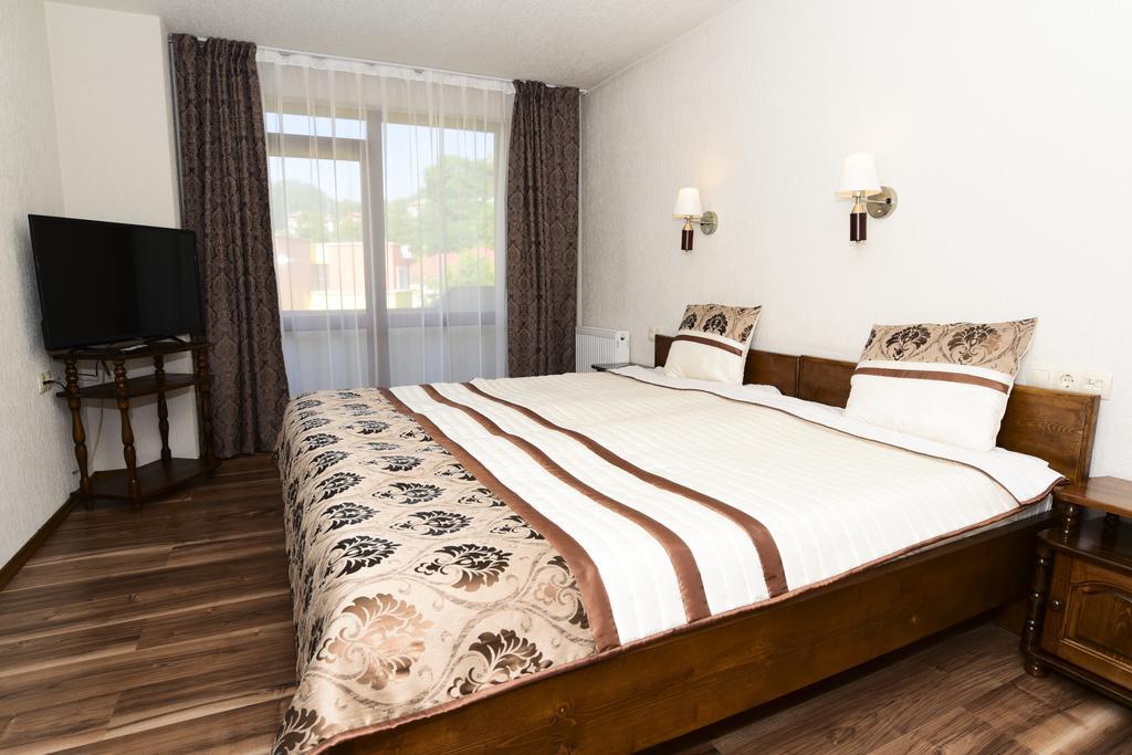 Guesthouse Nefertiti สโมลยัน ภายนอก รูปภาพ